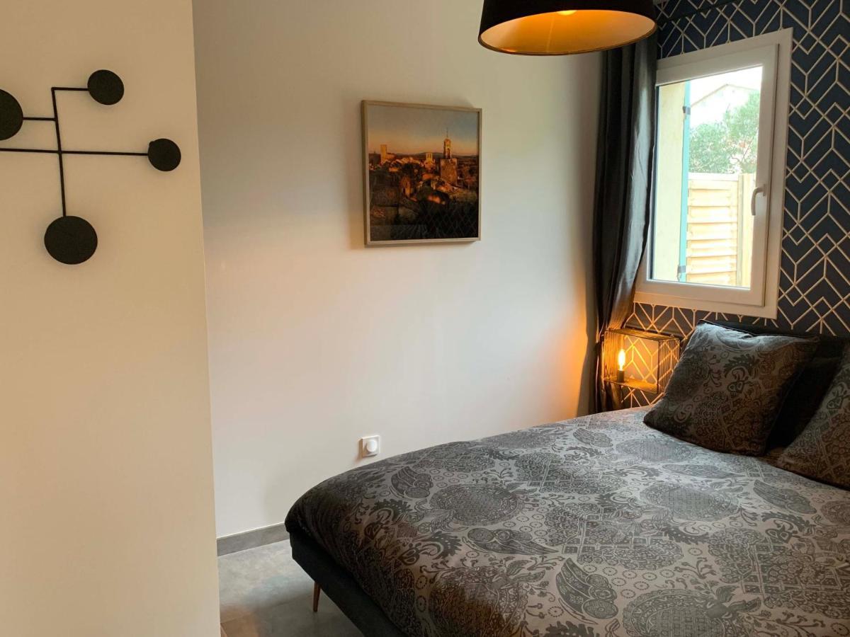 Вилла Le Cabanon De Livia Avec Piscine Privee Кюкюрон Экстерьер фото